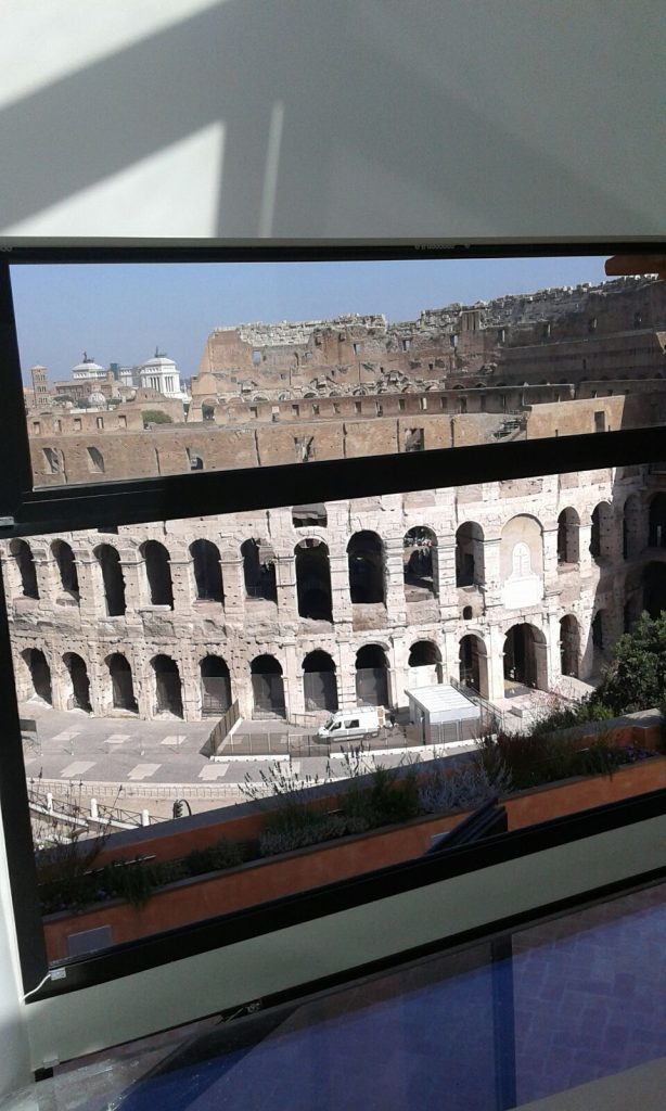 SALISCENDI MOTORIZZATO COLOSSEO ROMA 3
